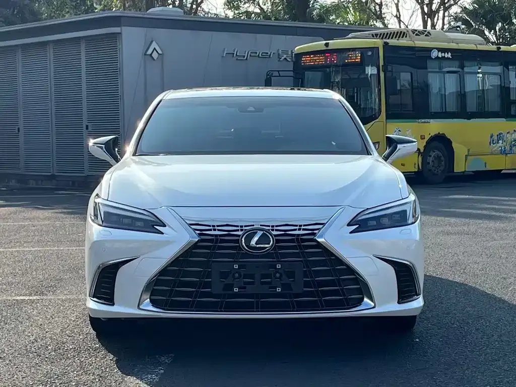 Lexus ES — фото 2