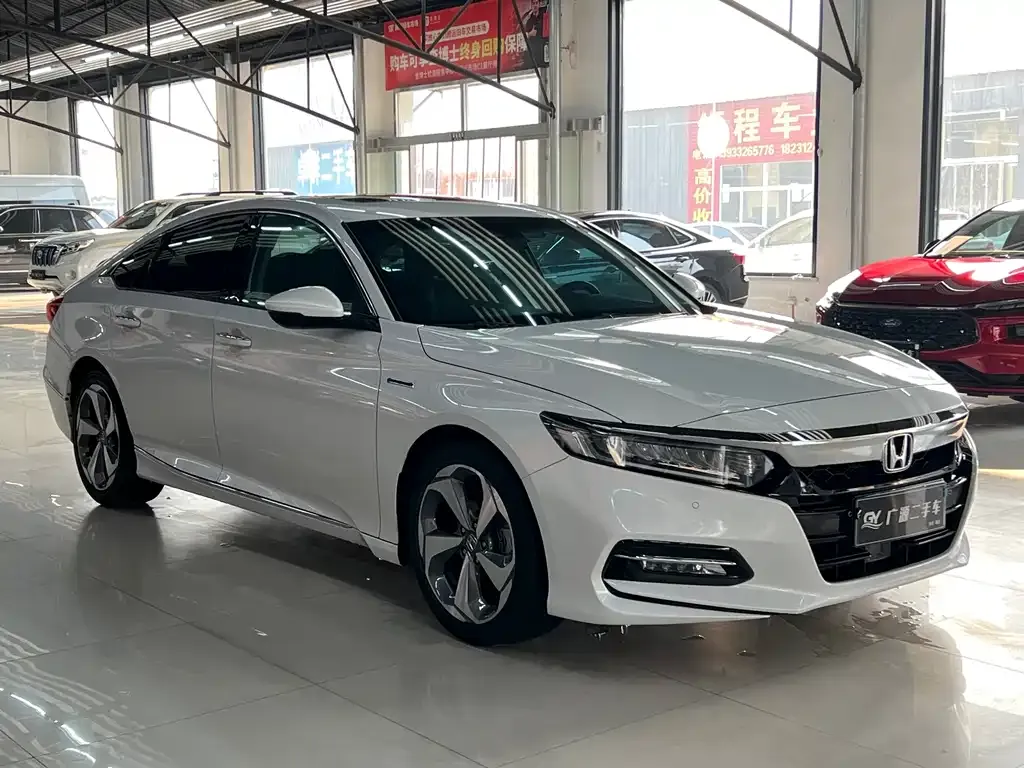 Honda Accord — фото 7