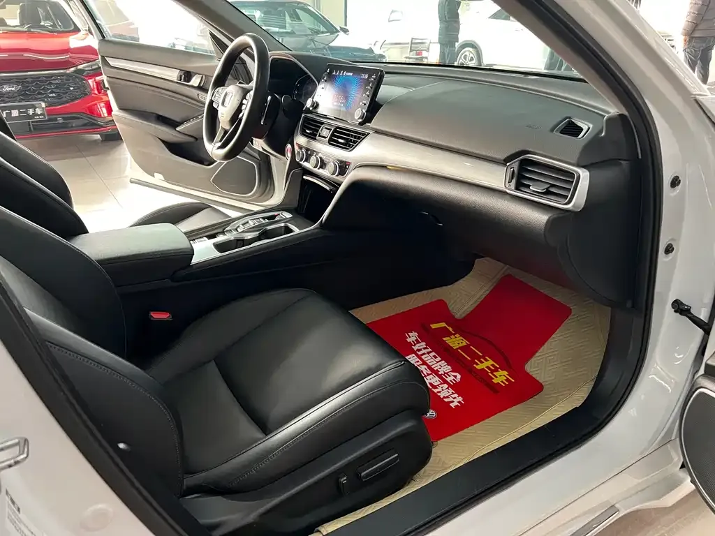 Honda Accord — фото 3