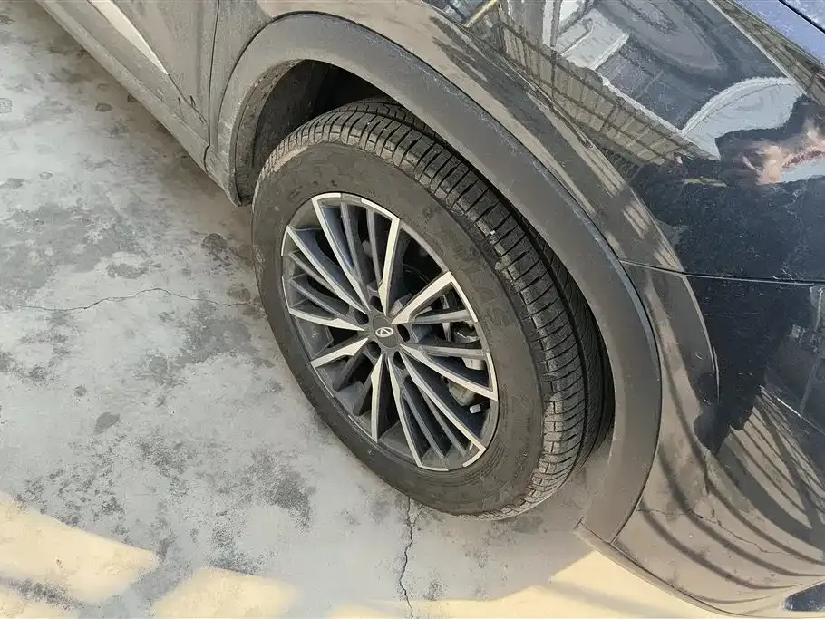 Chery Tiggo 8 — фото 2