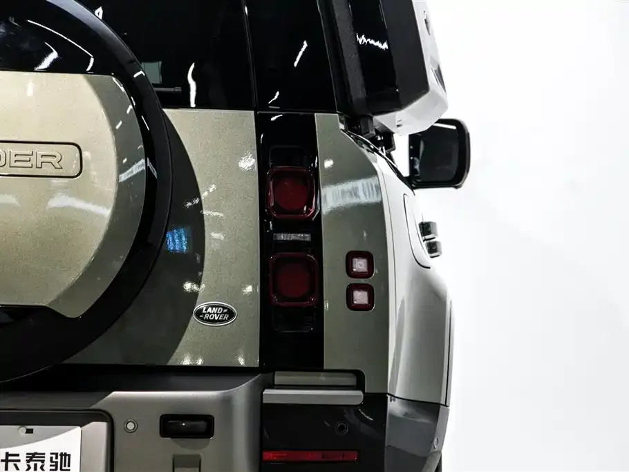 Land Rover Defender — фото 3