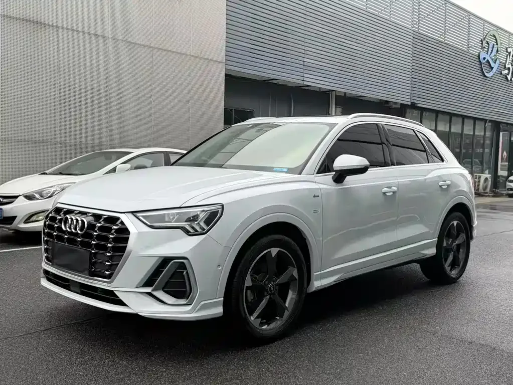 Audi Q3 2022 из CN, фото 1