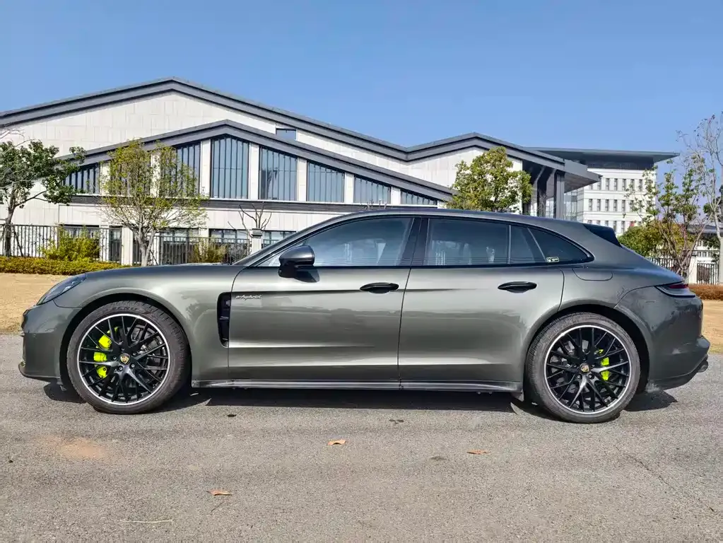 Porsche Panamera Hybrid 2022 из CN, фото 3
