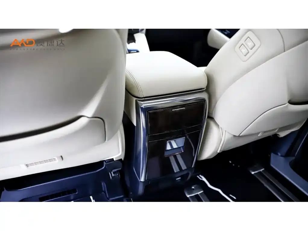 Toyota Alphard 2023 из CN, фото 4