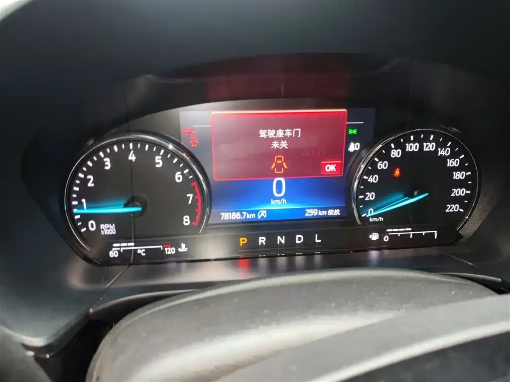 Ford Escape 2022 из CN, фото 3