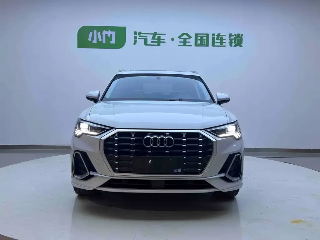 Audi Q3 2023 из CN, фото 2