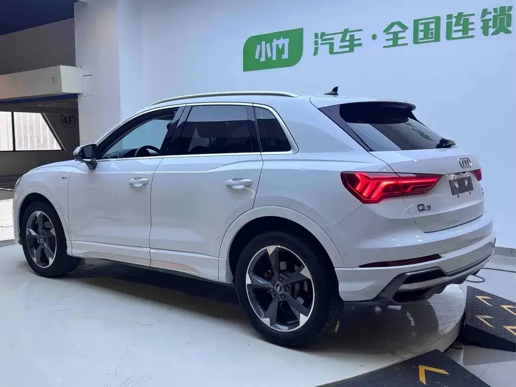 Audi Q3 2023 из CN, фото 5