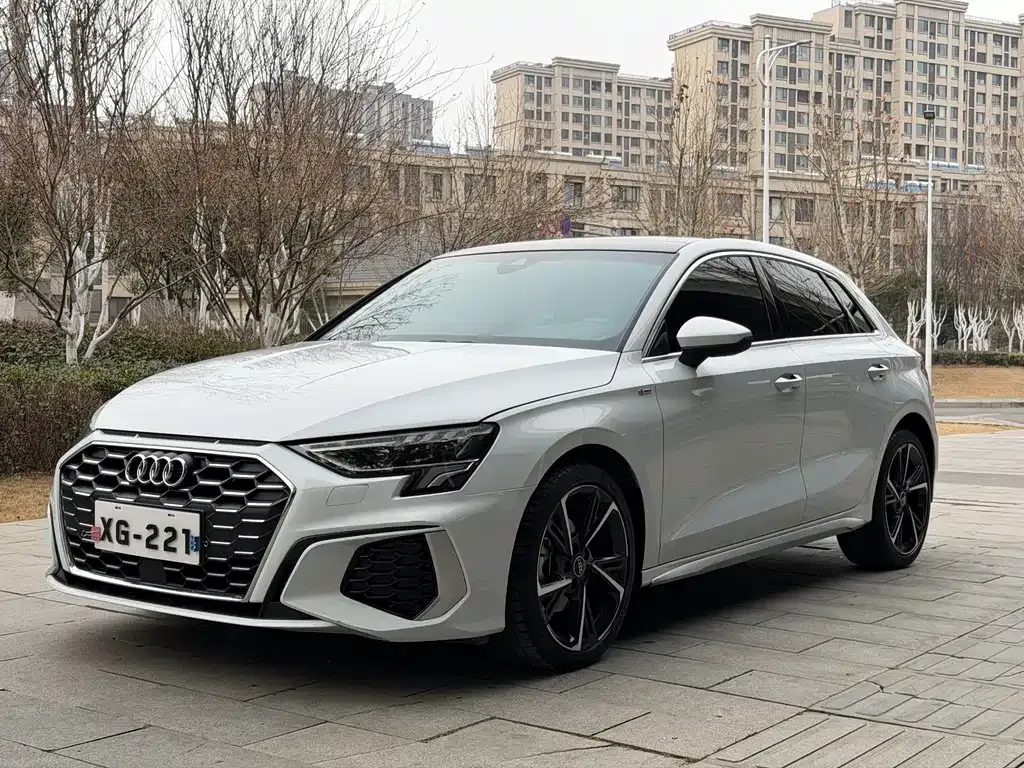 Audi A3 2022 из CN, фото 1