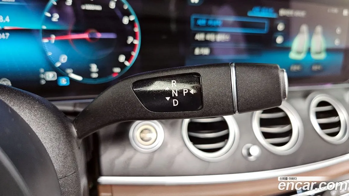 Mercedes-Benz E-Class 2022 из KR, фото 10