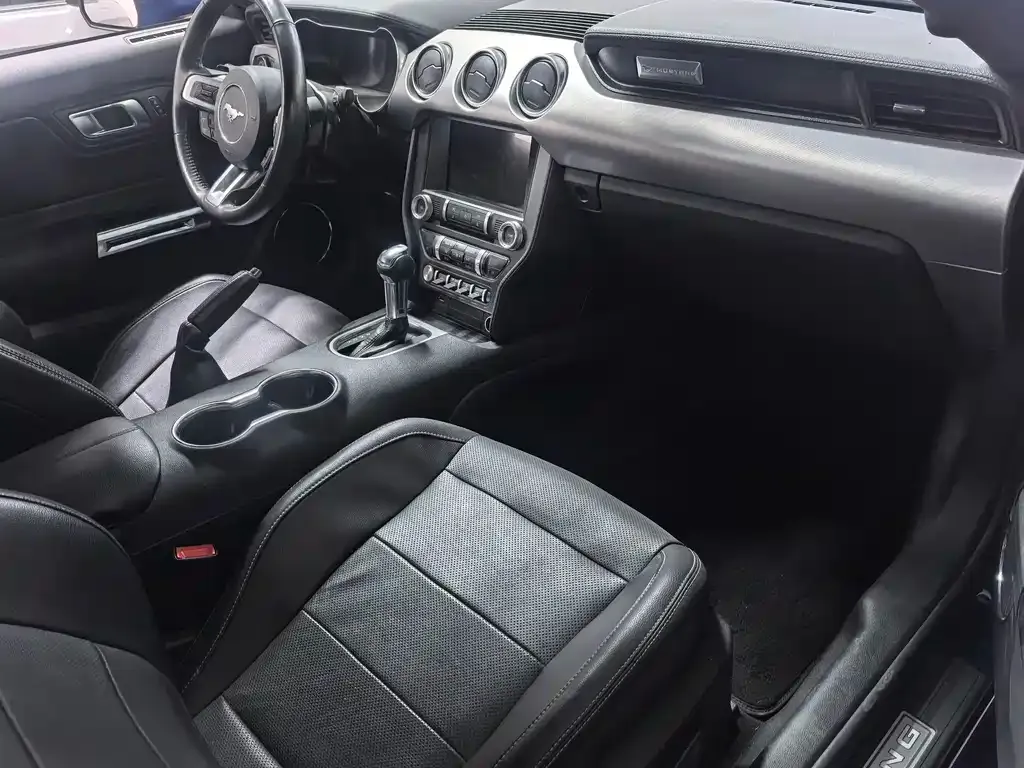 Ford Mustang 2022 из CN, фото 2