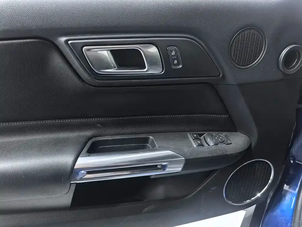 Ford Mustang 2022 из CN, фото 8