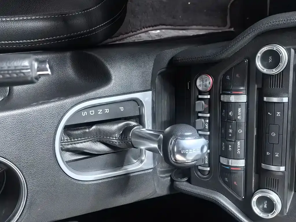 Ford Mustang 2022 из CN, фото 7