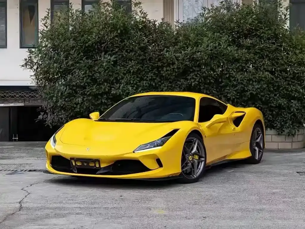 Ferrari F8 — фото 1