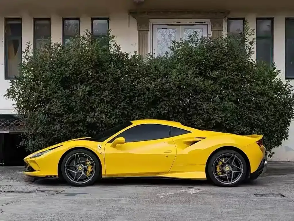 Ferrari F8 — фото 5