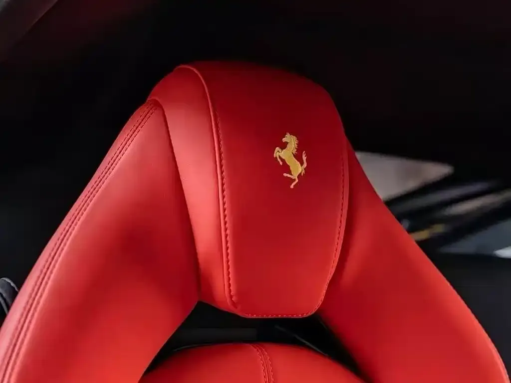 Ferrari F8 — фото 7