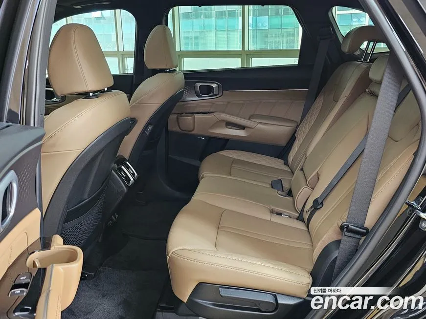 Kia Sorento — фото 8