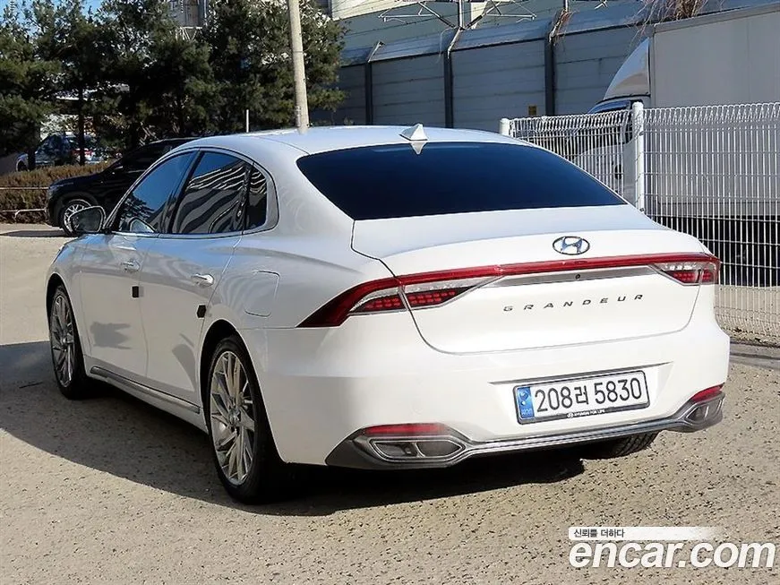 Hyundai Grandeur — фото 10
