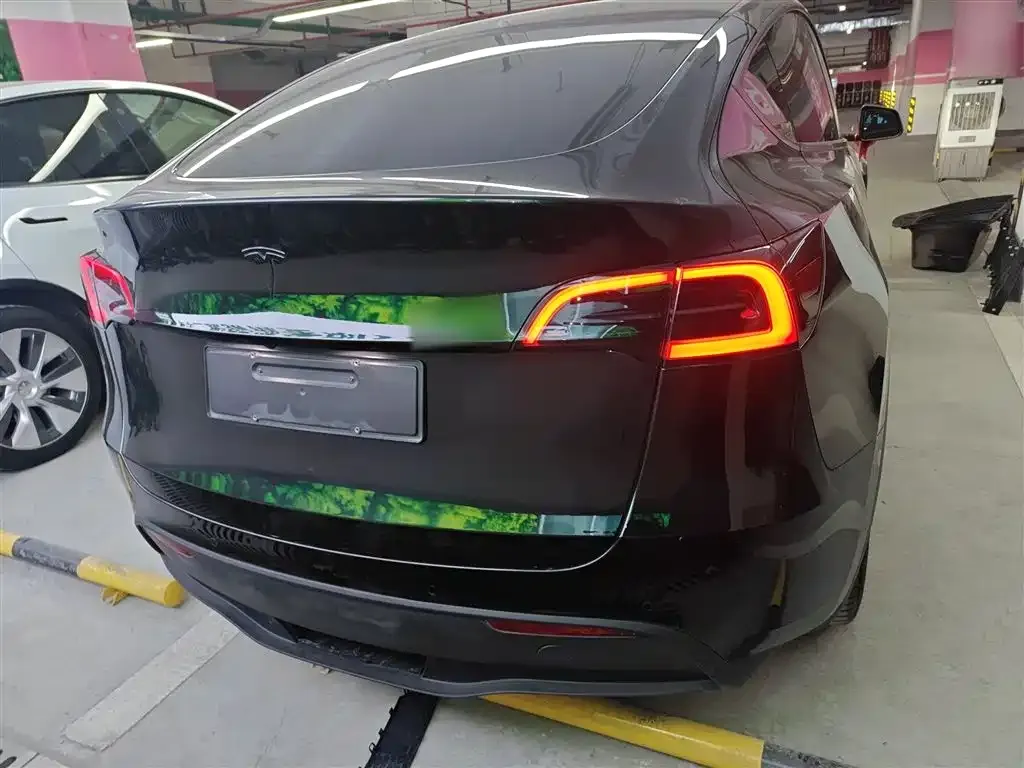 Tesla Model Y 2022 из CN, фото 3