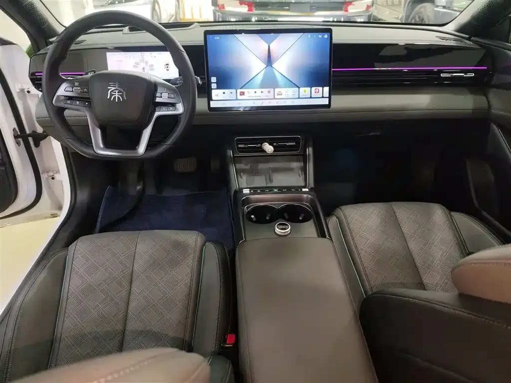 BYD Qin L — фото 6