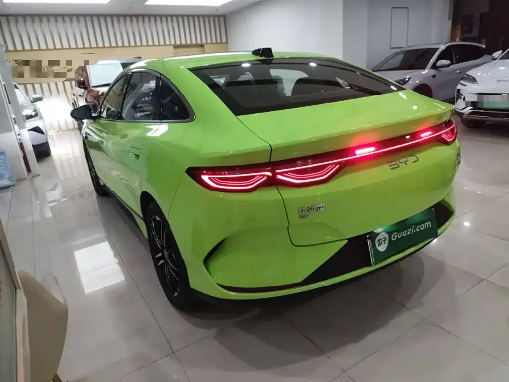 BYD Qin L — фото 7