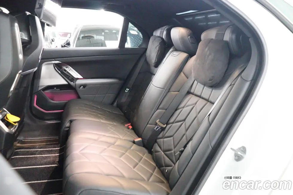 BMW 7-Series 2024 из KR, фото 3