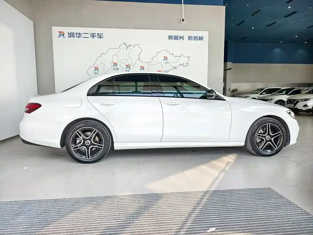 Mercedes-Benz E-Class 2022 из CN, фото 3