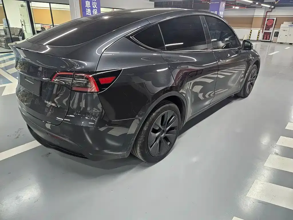 Tesla Model Y 2024 из CN, фото 7