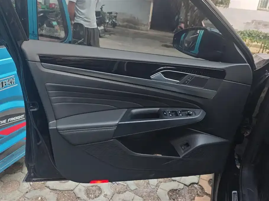 Volkswagen Passat 2024 из CN, фото 6