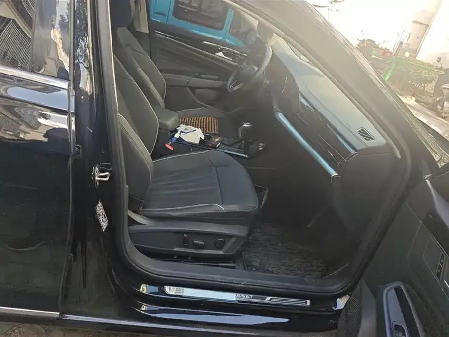 Volkswagen Passat 2024 из CN, фото 8