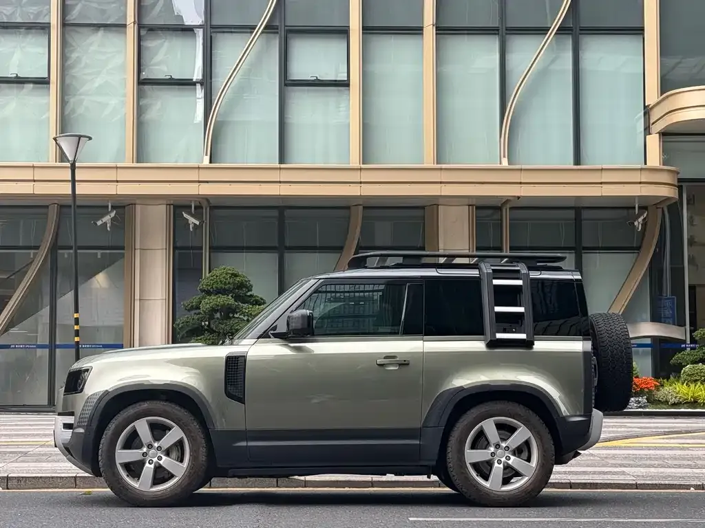 Land Rover Defender — фото 7