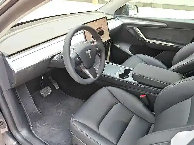 Tesla Model Y 2024 из CN, фото 5