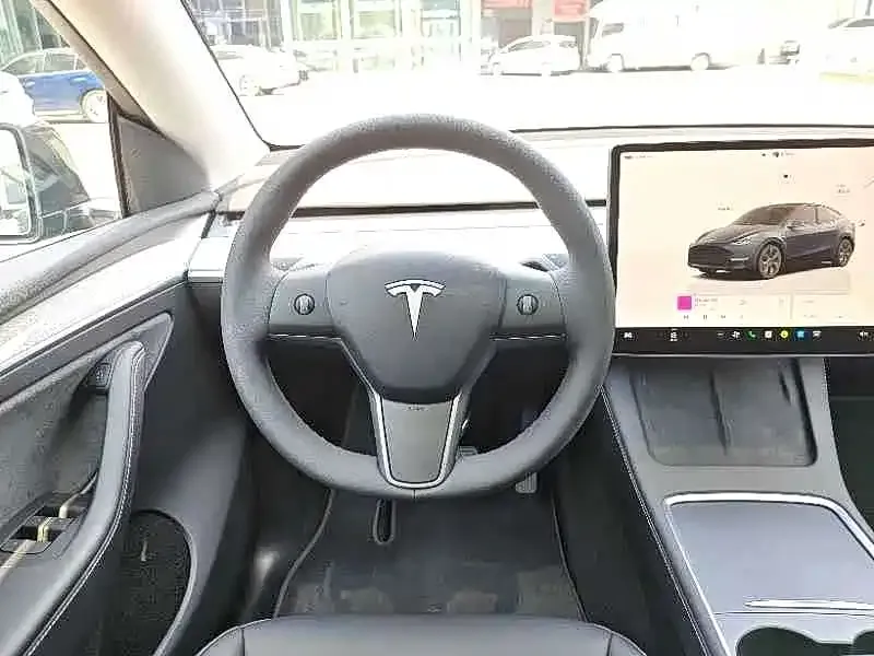 Tesla Model Y 2024 из CN, фото 4