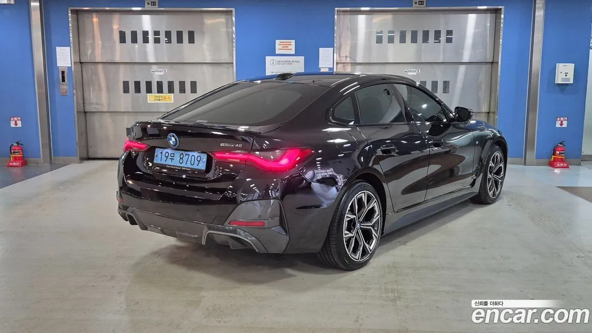 BMW i4 2024 из KR, фото 2