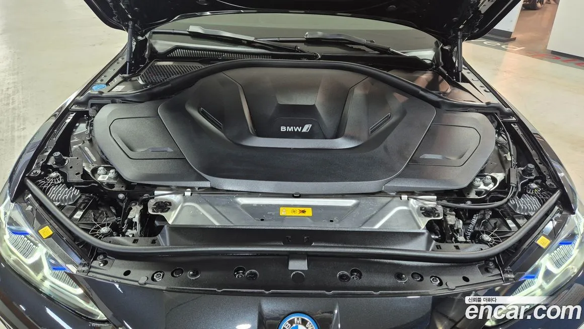 BMW i4 2024 из KR, фото 10