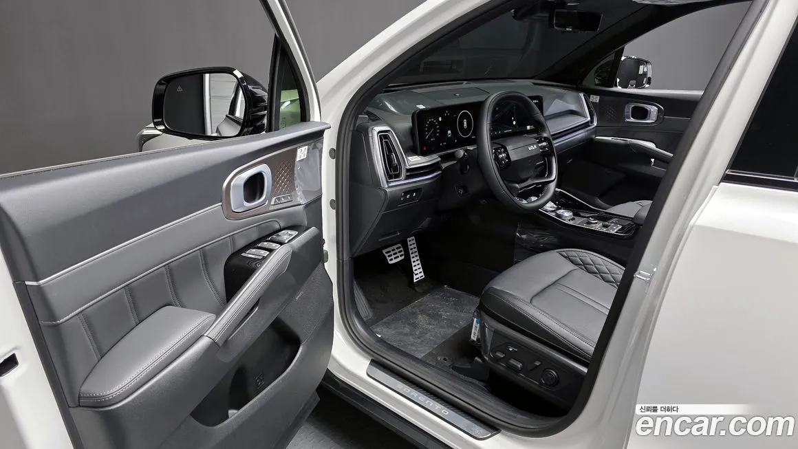 Kia Sorento — фото 10