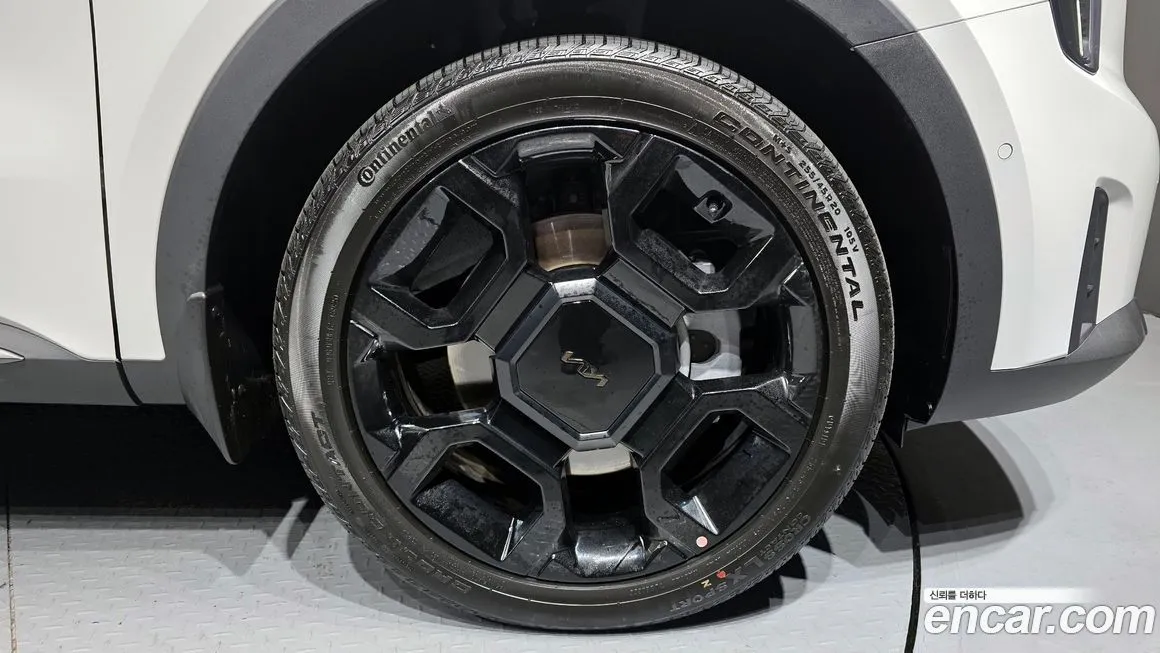 Kia Sorento — фото 8