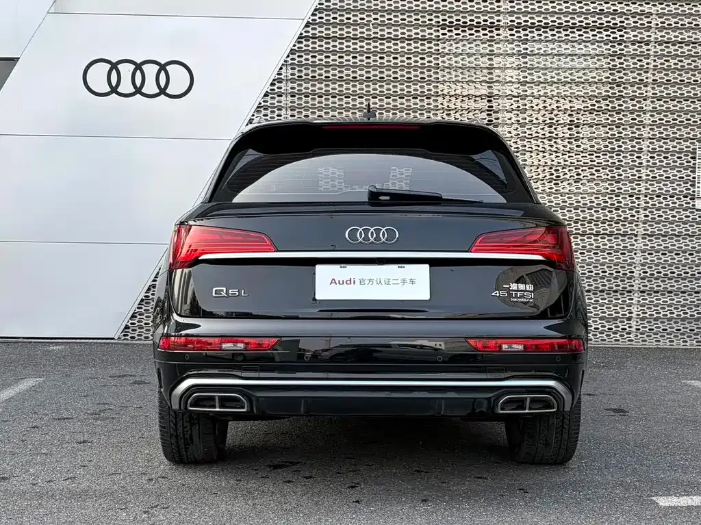 Audi Q5L — фото 7