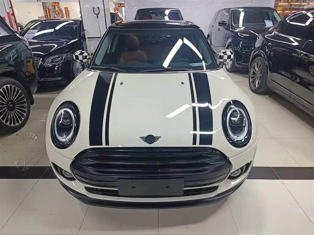 MINI Clubman — фото 9