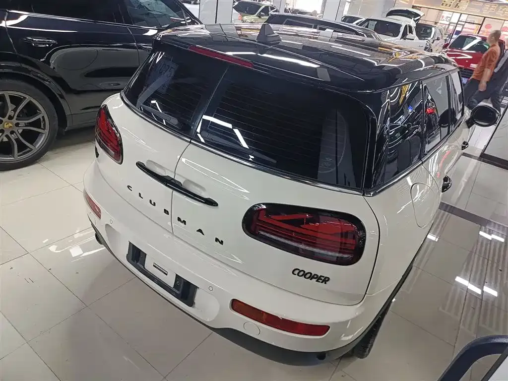 MINI Clubman — фото 10