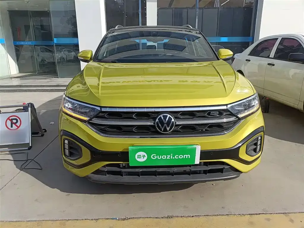 Volkswagen T-Roc 2023 из CN, фото 2