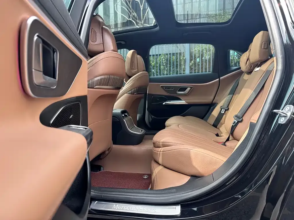 Mercedes-Benz E-Class 2025 из CN, фото 4