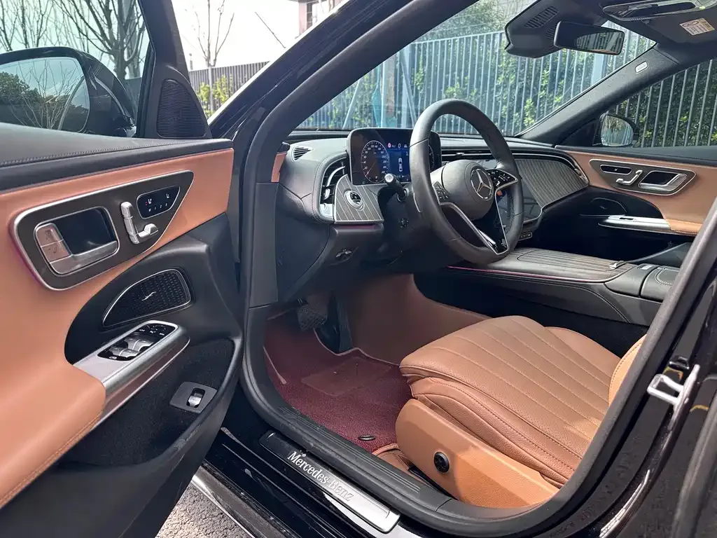 Mercedes-Benz E-Class 2025 из CN, фото 2