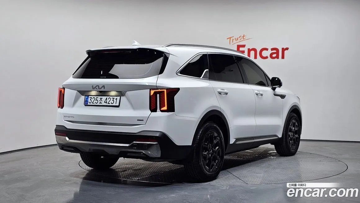 Kia Sorento — фото 5