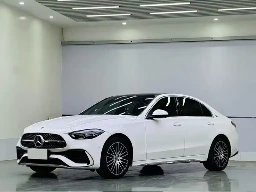 Mercedes-Benz C-Class — фото 1