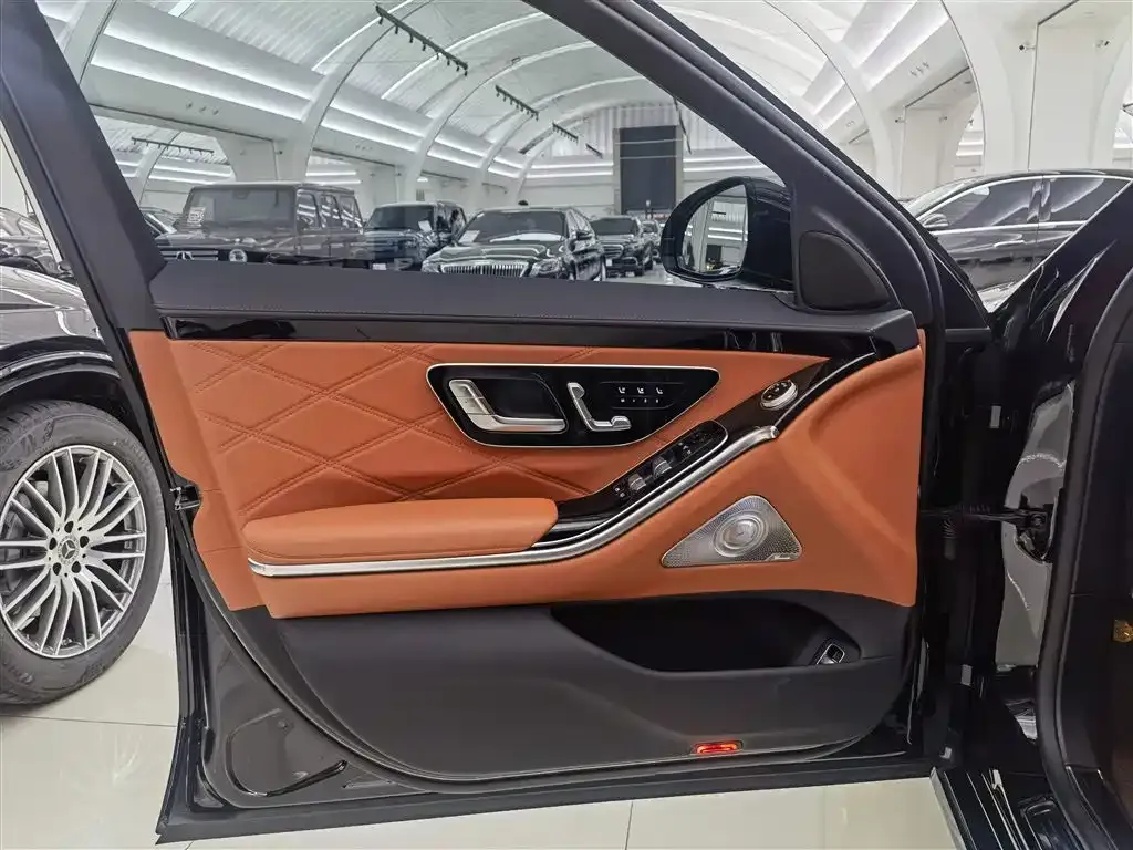 Mercedes-Benz S-Class 2025 из CN, фото 6