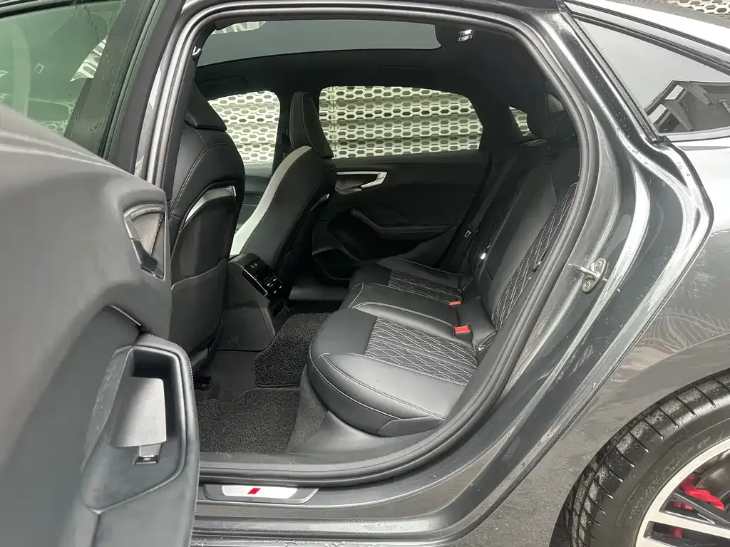 Audi A5L 2025 из CN, фото 8