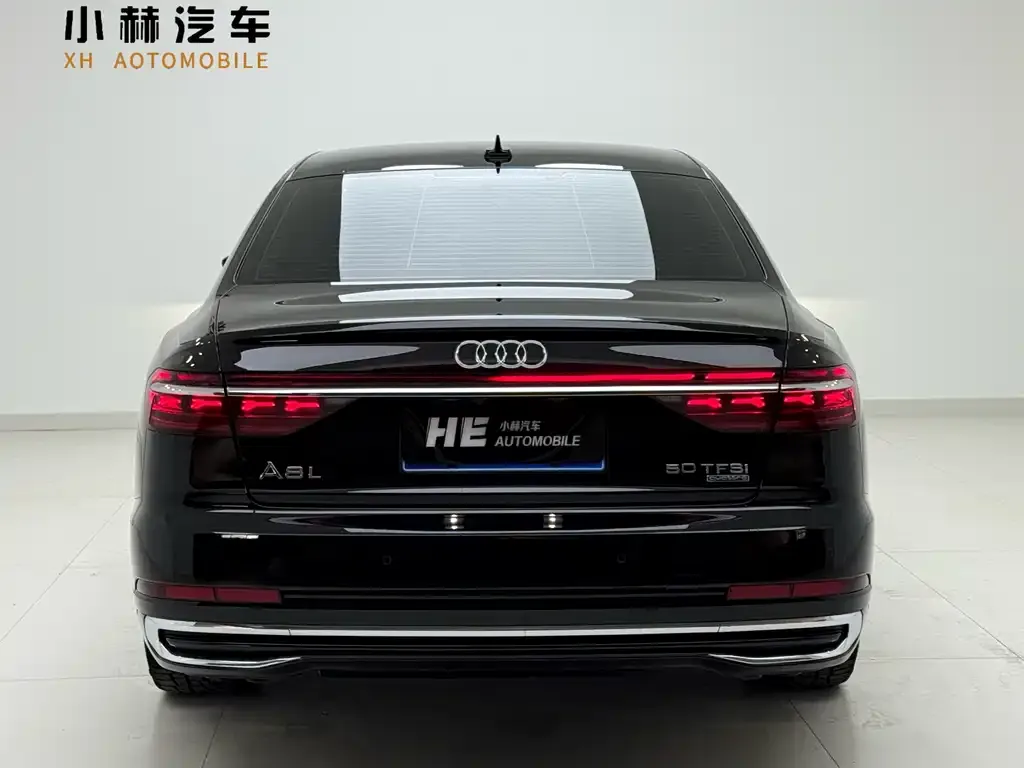 Audi A8 — фото 5