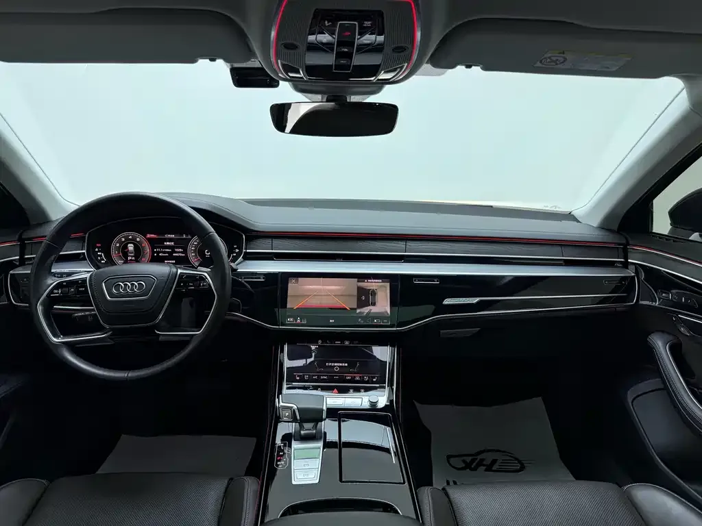 Audi A8 — фото 3