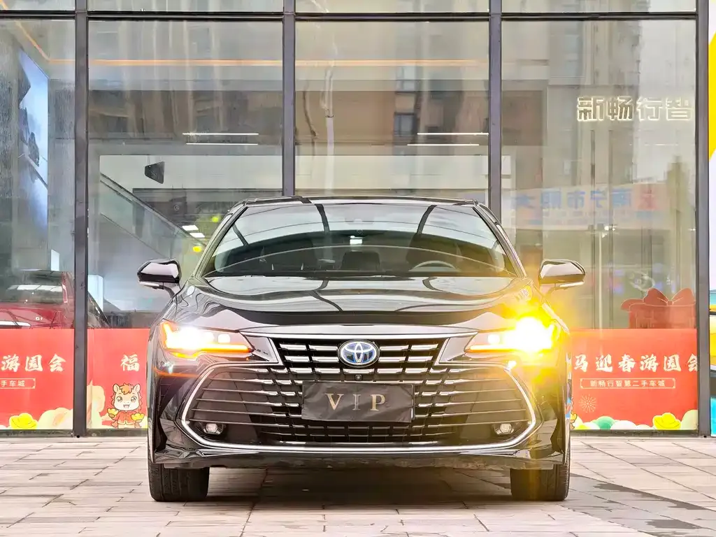 Toyota Avalon 2023 из CN, фото 2