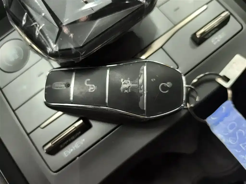 BYD Qin L 2025 из CN, фото 6